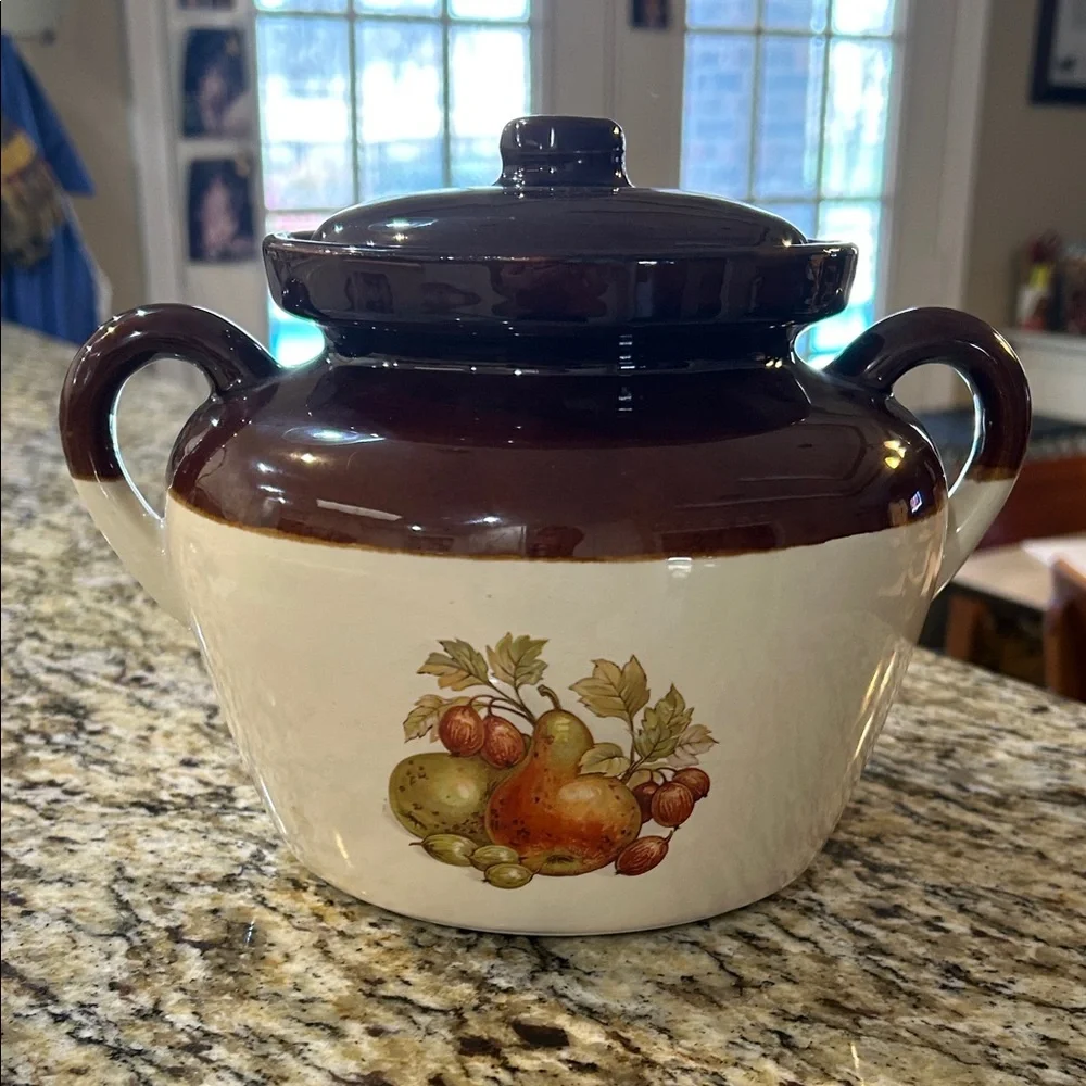 Vintage 1974 # 342 McCoy Pottery Bean Pot Tureen with Fruit Design - Picture 15 of 16